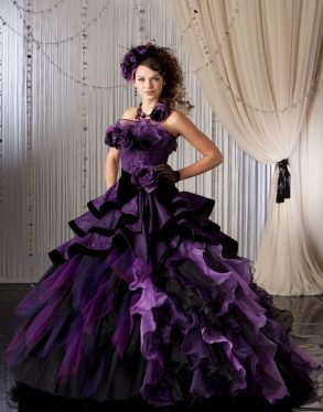 ウェディングドレス 紫