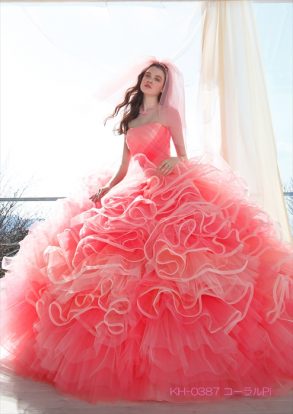 ウェディングドレス ピンク